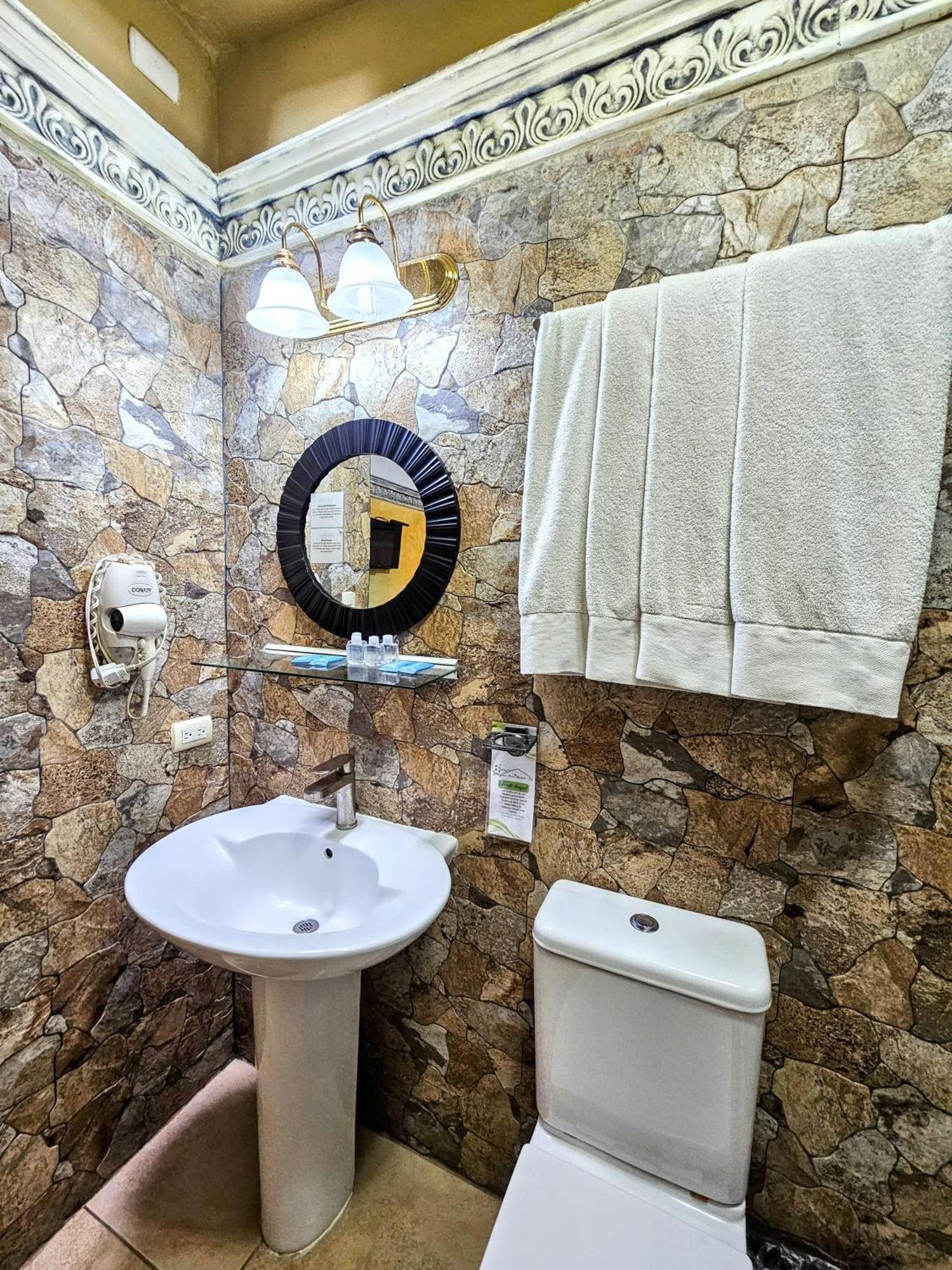 Antigua Inn Hotel Guatemala Dış mekan fotoğraf